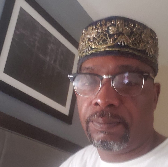 Meet your Posher, David - Picture 1 of 1